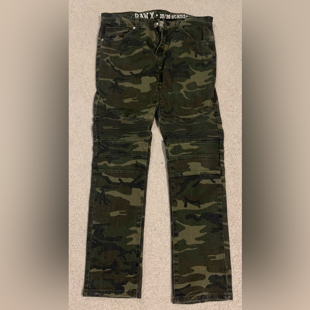 Men’s skinny stretch camo jeans